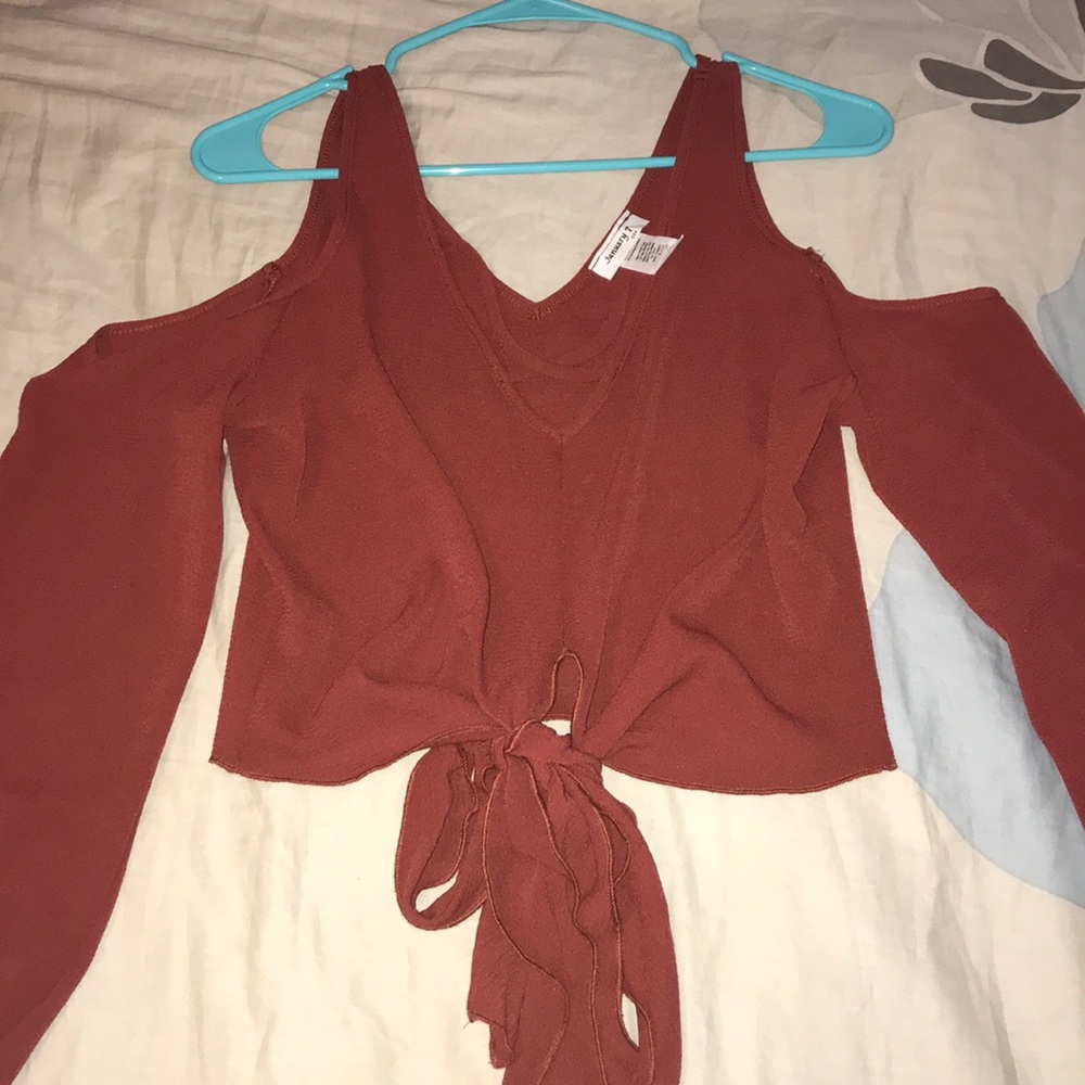 Long sleeve crop top